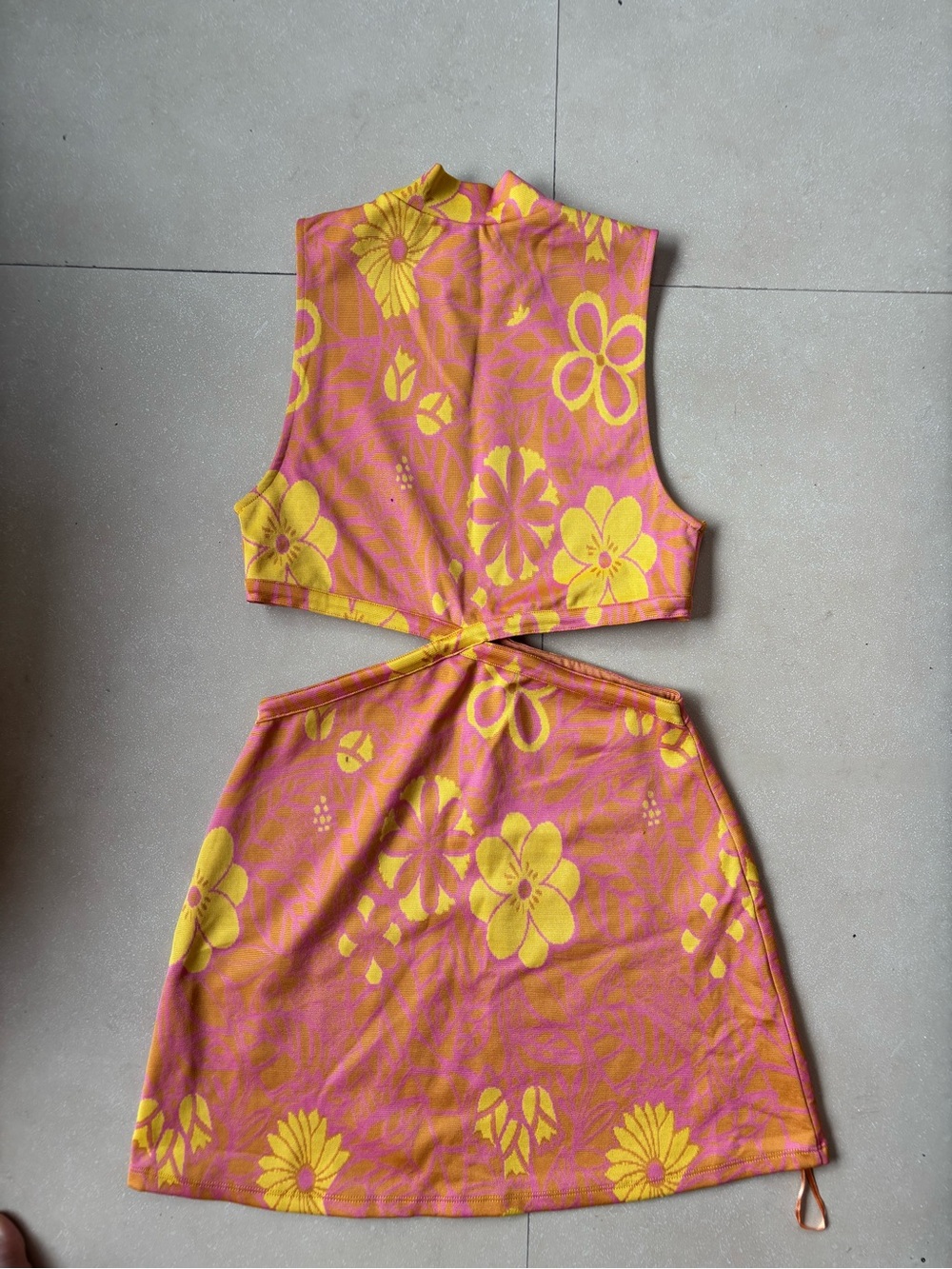 Floral Cutout Crop dress Zara - Pink & Yellow